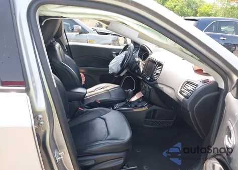 2021 Jeep Compass Limited 4X4 z USA, uszkodzony, nr VIN 3C4NJDCB3MT519818